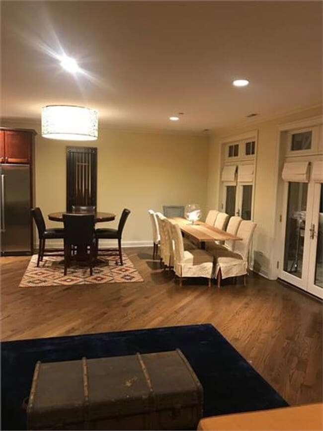 Building Photo - 7412 Madison St