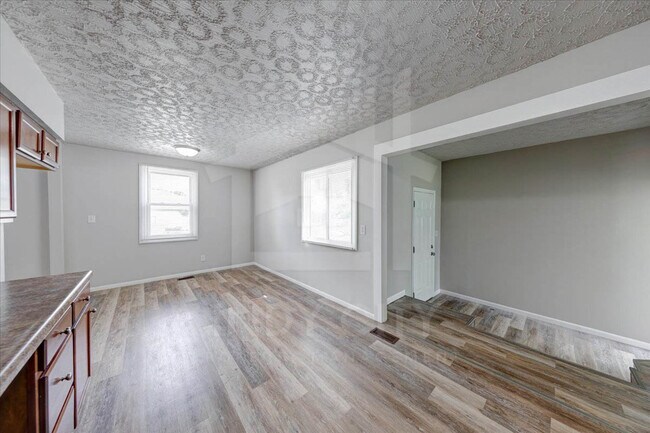 Building Photo - 4101 Tincher Rd