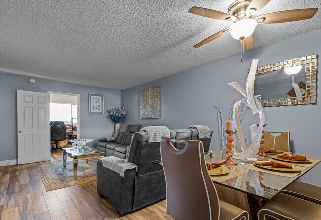 Building Photo - 7951 Southgate Blvd