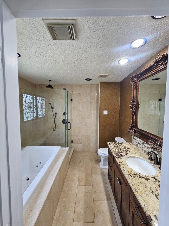 Building Photo - 9207 Dairy View Ln