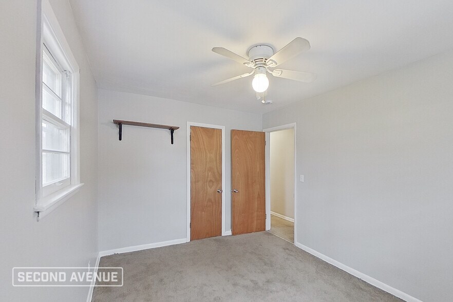 Building Photo - 2529 W 16th St