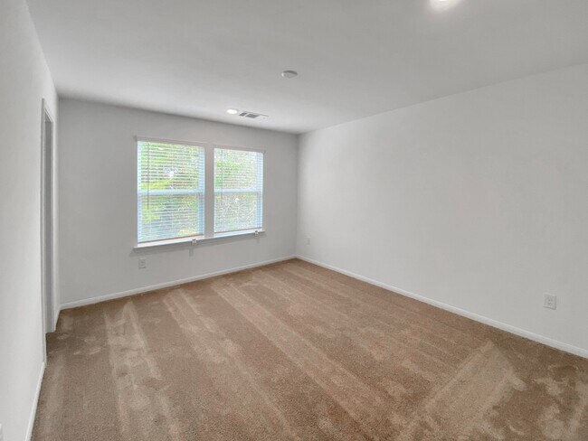 Building Photo - 11602 Braemar Village Dr