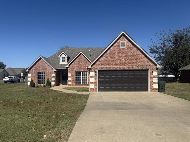 Primary Photo - 2404 Pheasant Dr