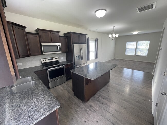 Building Photo - 239 Dunlin Dr