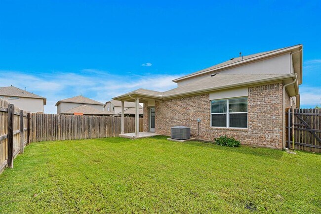 Building Photo - 108 Schuster Ct