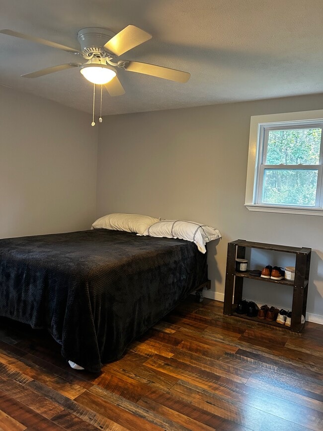 Building Photo - 14834 Hawkins Rd