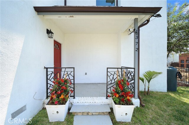 Building Photo - 1372 Carmona Ave