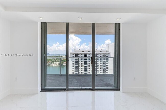 Building Photo - 5701 Collins Ave