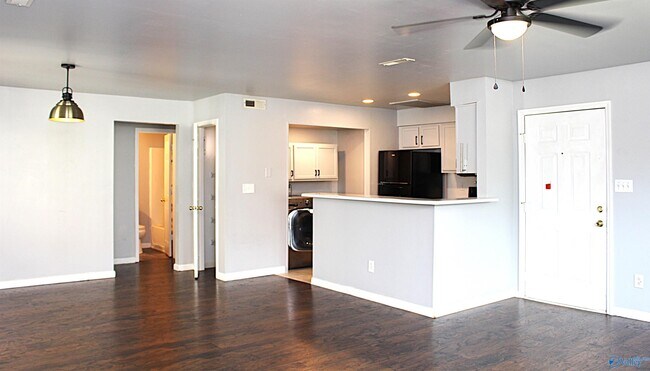 Building Photo - 351 Waters Edge Ln