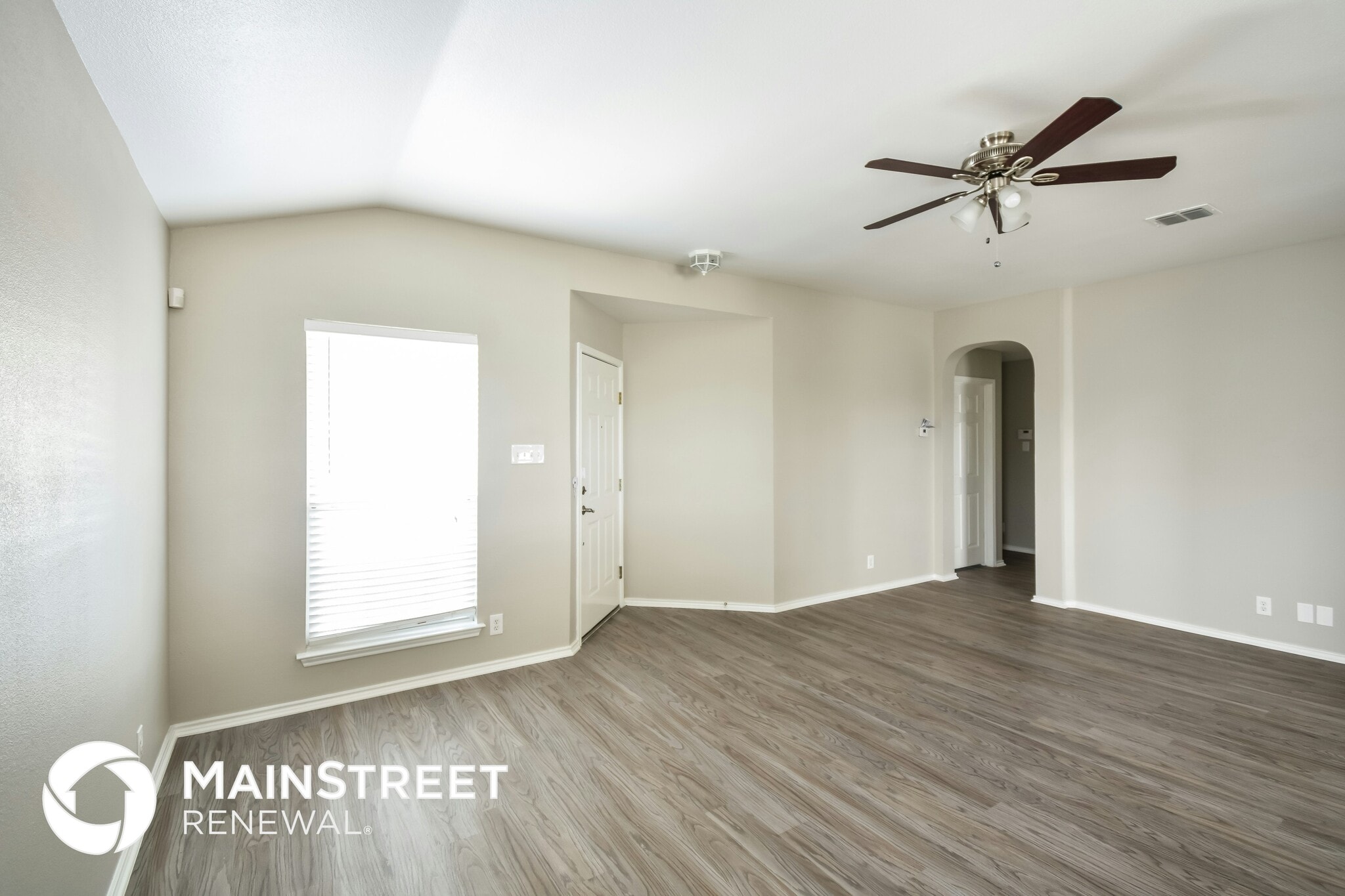 Building Photo - 7410 Great Lakes Dr