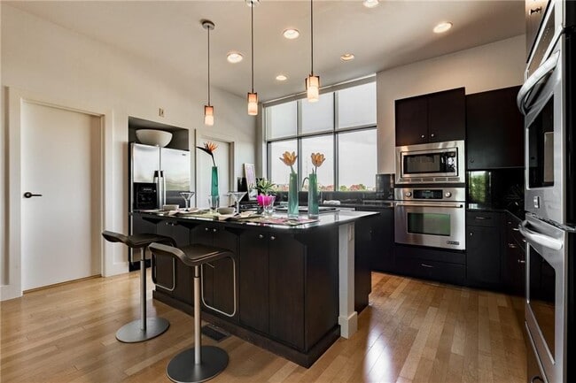 Building Photo - 345 NE 4th St