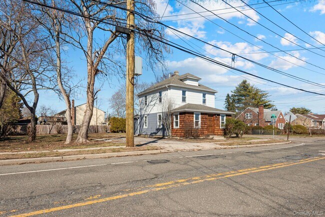 Building Photo - 500 5th Ave