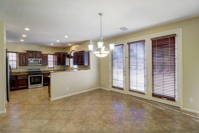 Building Photo - 15359 W Columbine Dr