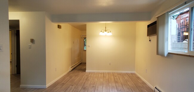 Dining Room - 512 Washington Ave