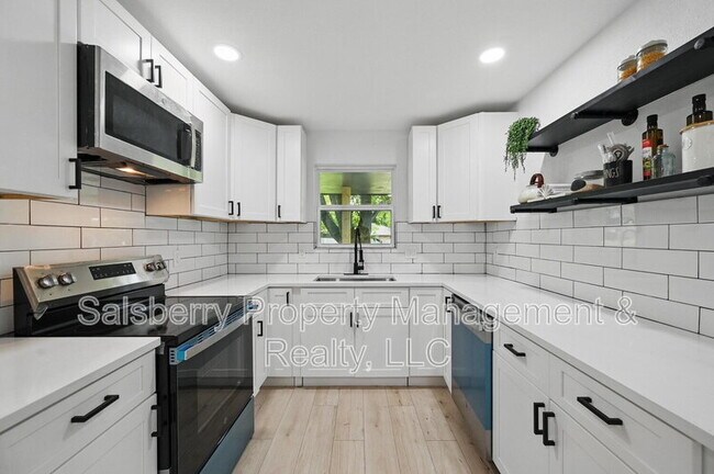 Building Photo - 406 Rickey Canyon Ave