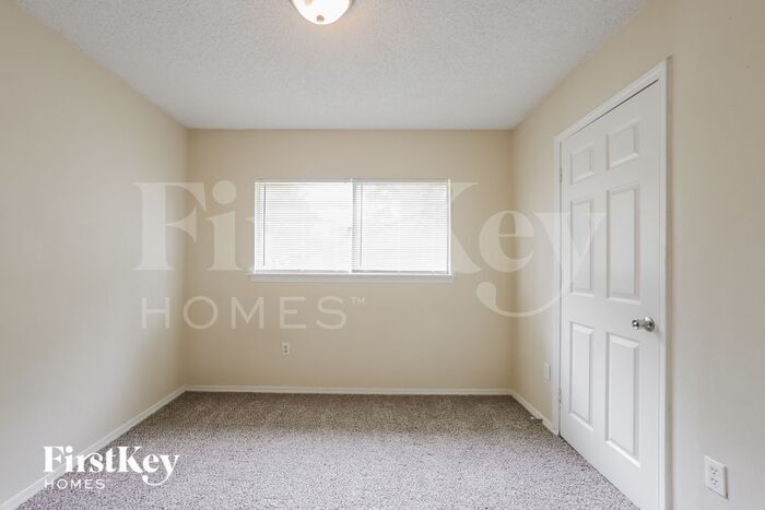 Building Photo - 20142 Misty Pines Dr