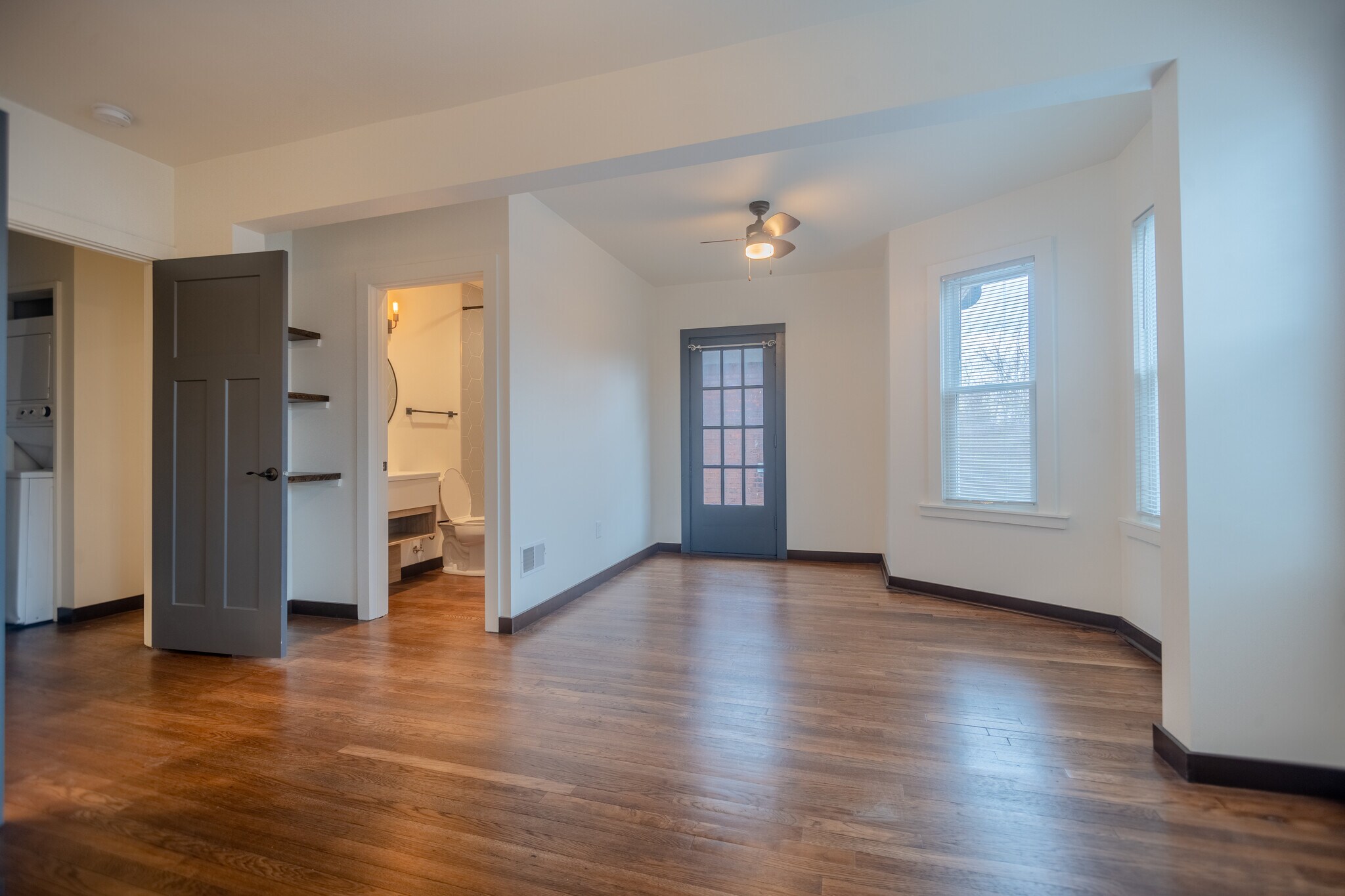 Building Photo - 2045 Calvert St