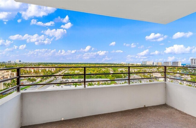 Building Photo - 600 Three Islands Boulevard