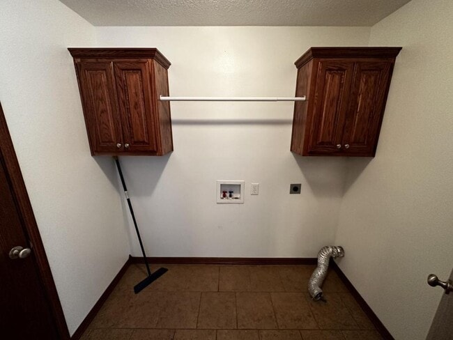 Building Photo - 822 15th St