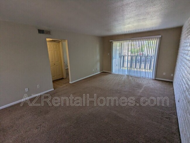 Building Photo - 4354 N 82nd St