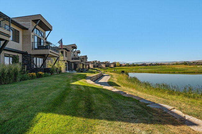 Building Photo - 45 Duckhorn Ln