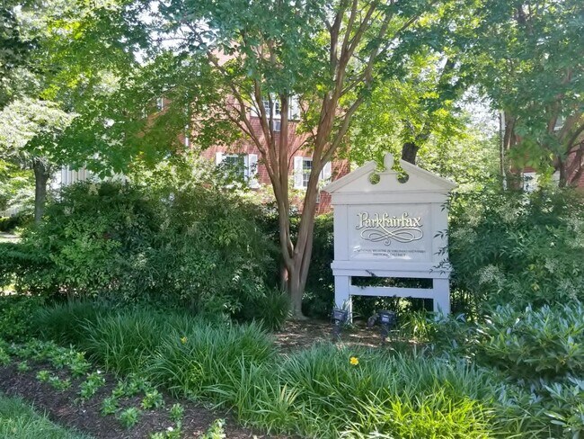Building Photo - 3710 Gunston Rd