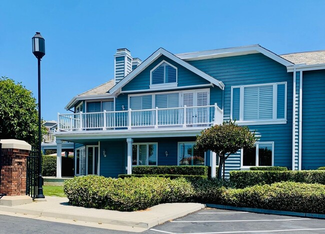 Building Photo - Perched above the stunning Dana Point Harbor, this gorgeous two-story condo offers breathtaking h...
