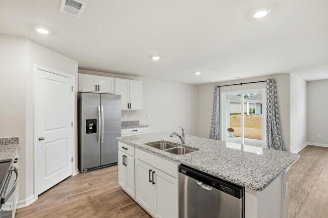 Building Photo - 4516 East Coast Ln