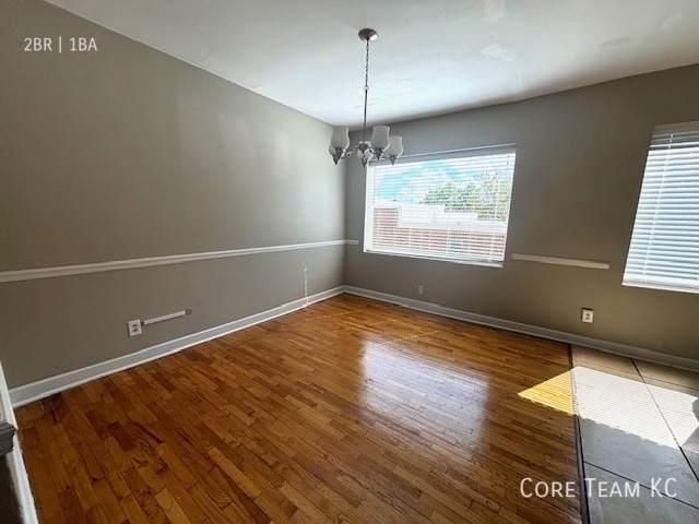 Building Photo - Charming 2 Bedroom with Lots of Space at R...