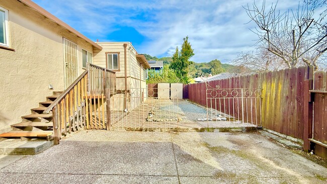 Building Photo - Timeless Oakland Hills Ranch Style Home