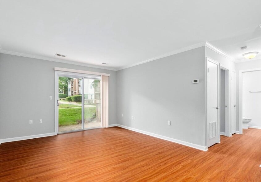 Building Photo - 18334 Streamside Dr