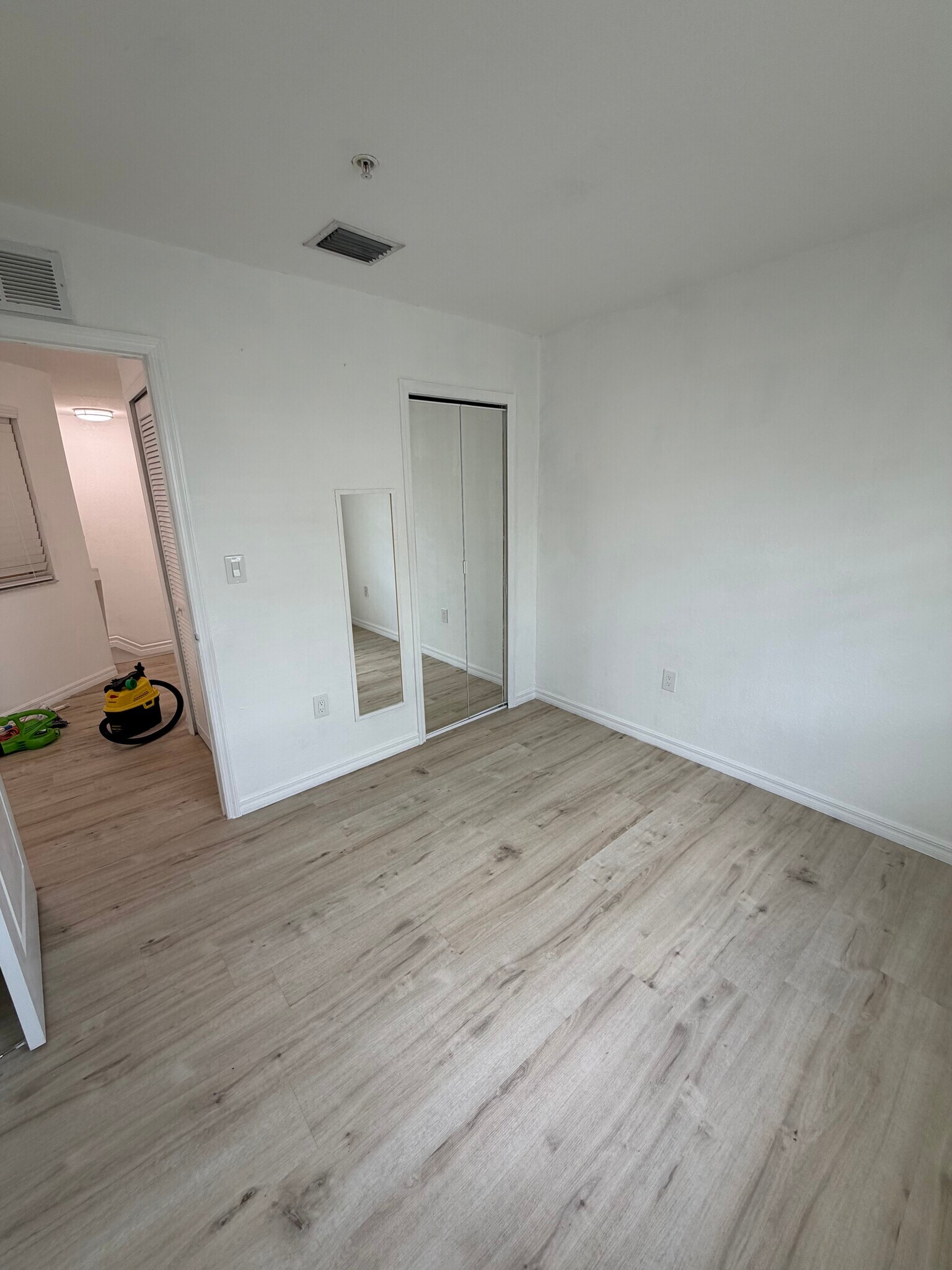 Building Photo - 8814 W Flagler St