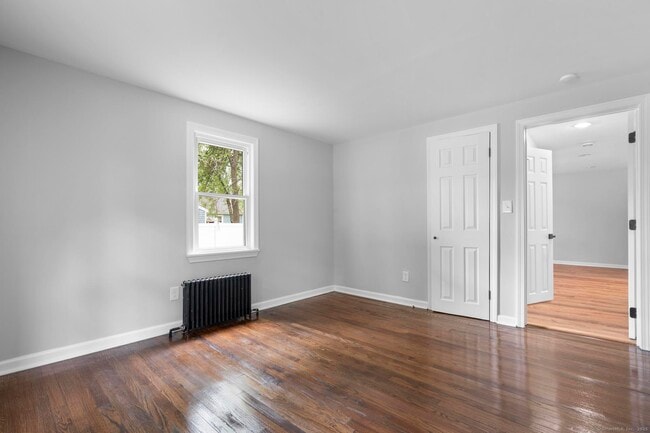 Building Photo - 17 Brookdale Ave