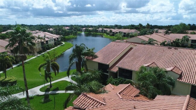 Building Photo - 1227 SW 46th Ave