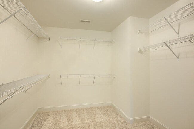 Building Photo - Charming 3-Bedroom Home for Rent in Rogers Farm