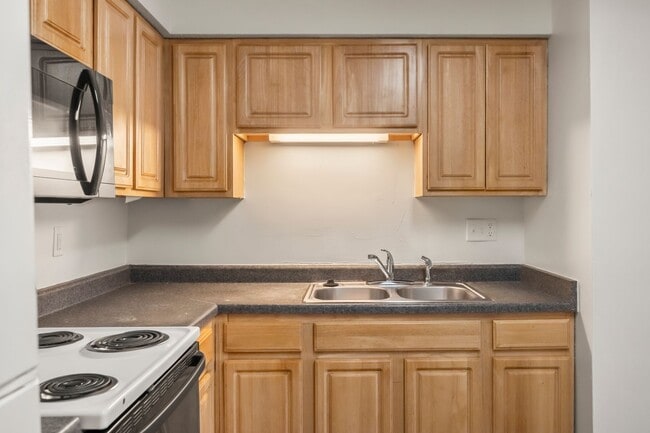 Interior Photo - Clover Creek