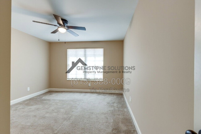 Building Photo - 2040 Bungalow Dr
