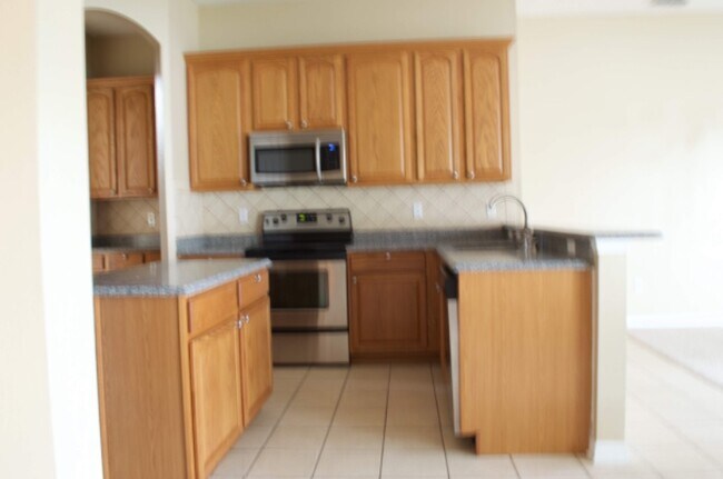 Building Photo - 6220 Hedgesparrows Ln