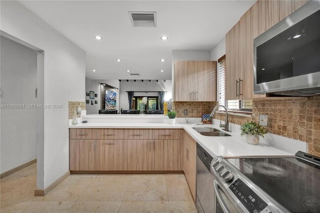 Building Photo - 3996 Estepona Ave