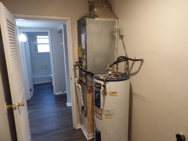 Building Photo - 302 Quachita Trail