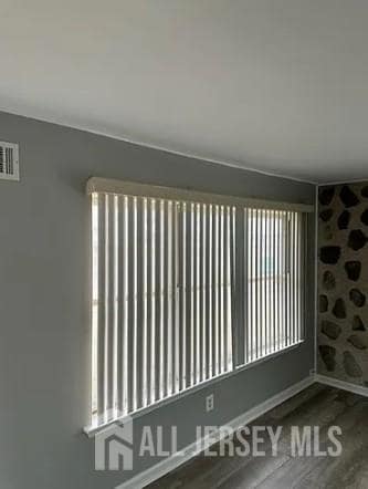 Building Photo - 7 Logan Ct