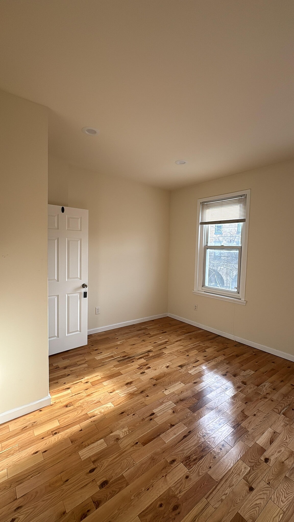 Building Photo - 4167 Ridge Ave