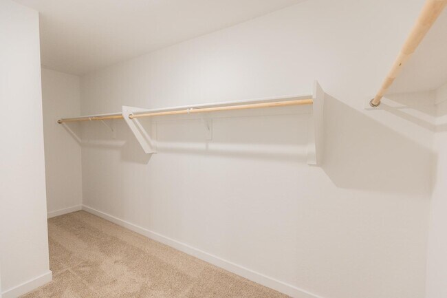 Building Photo - 16976 W Diana Ave