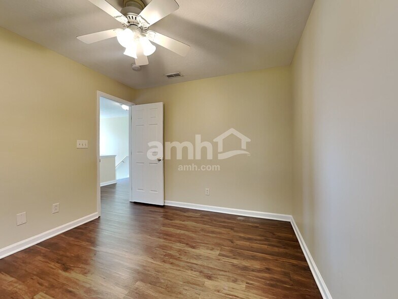 Building Photo - 1153 Reveres Run
