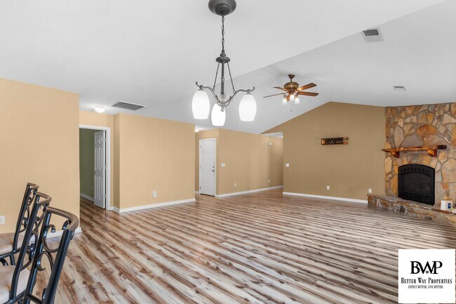 Building Photo - 824 White Fawn Dr