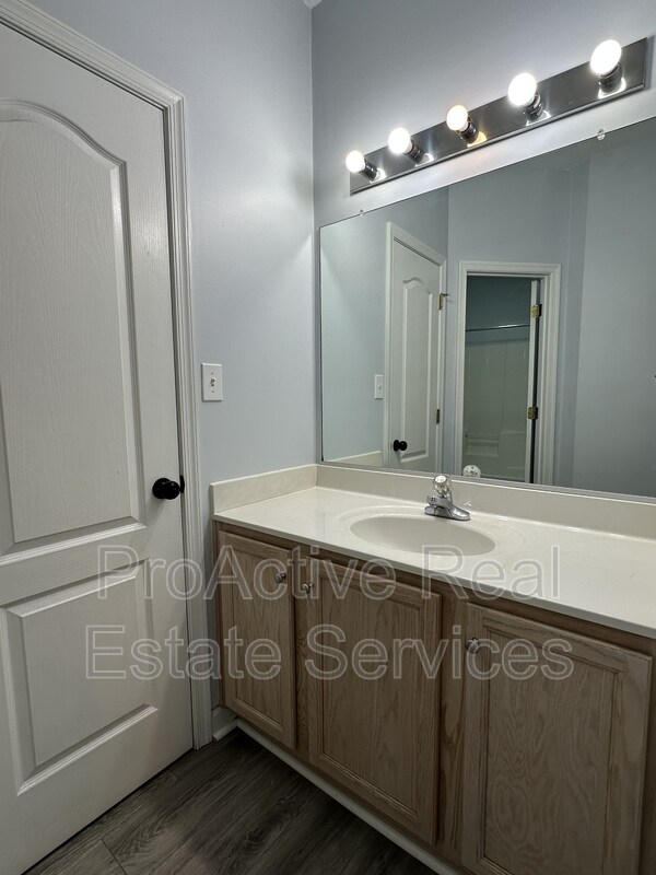 Building Photo - 5208 Pirata Pl