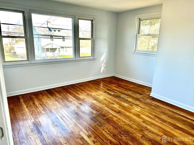 Building Photo - 428 New Market Rd