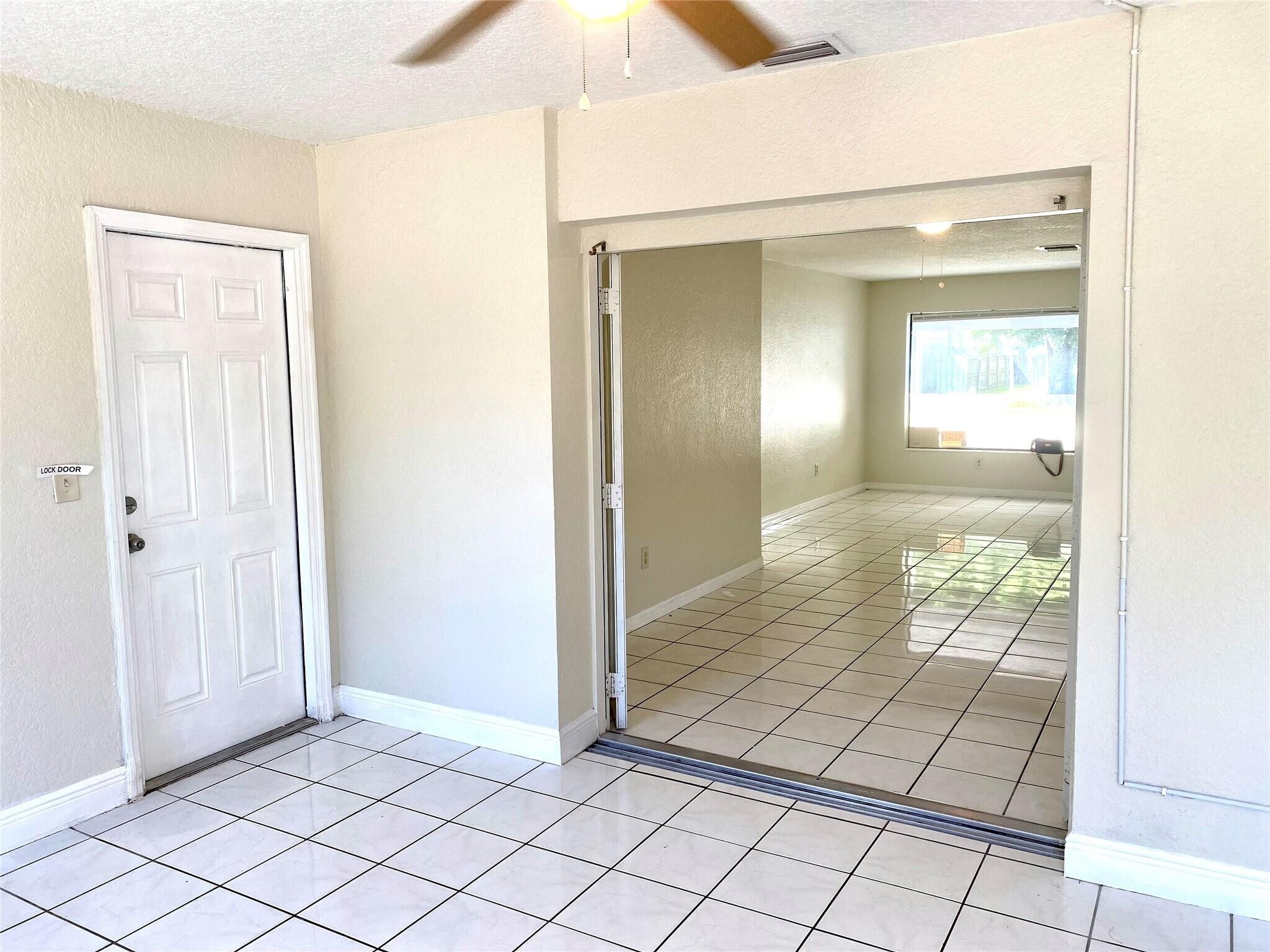 Building Photo - 3770 NE 16th Ave