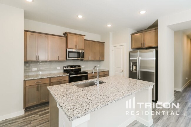 Building Photo - 1560 Mexican Heather Dr