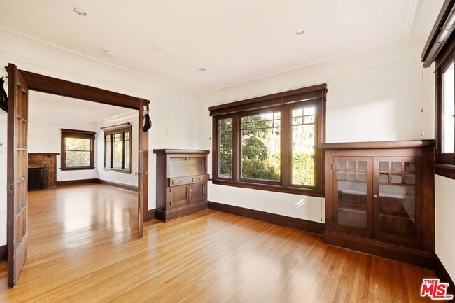 Building Photo - 5850 Foothill Dr